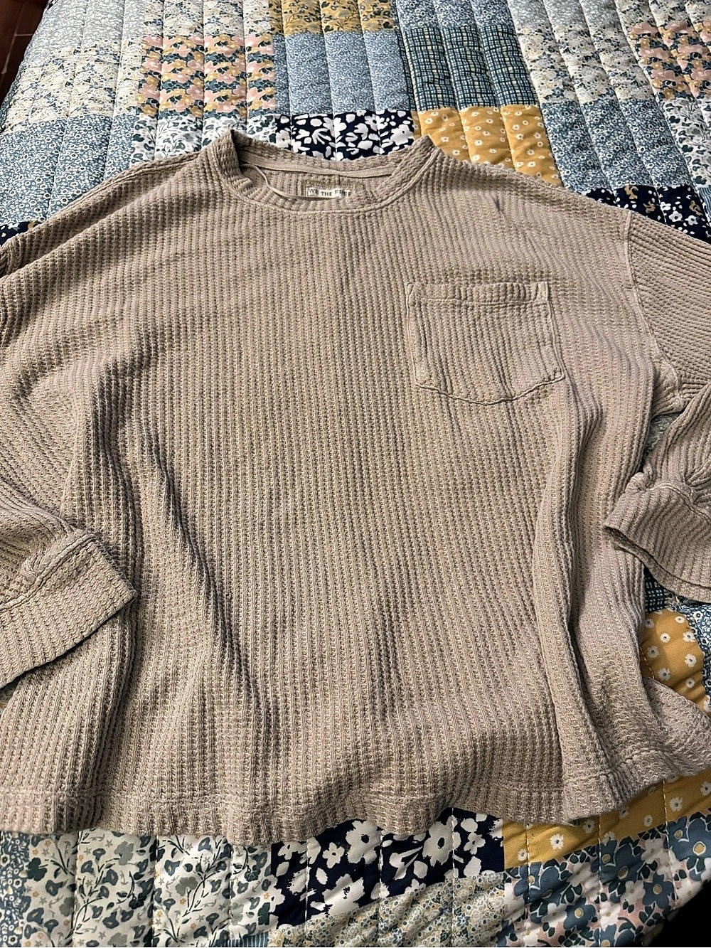 WE THE FREE Knit Crewneck Sweater in Beige Size Medium